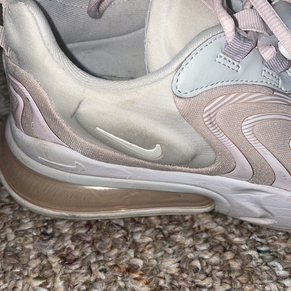 Womens Nike Air Max 270 React Photon Pink - Picture 11 of 13